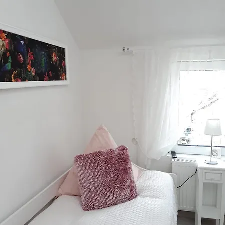 Ferienhaus Aschersleben * 애세르슬레벤